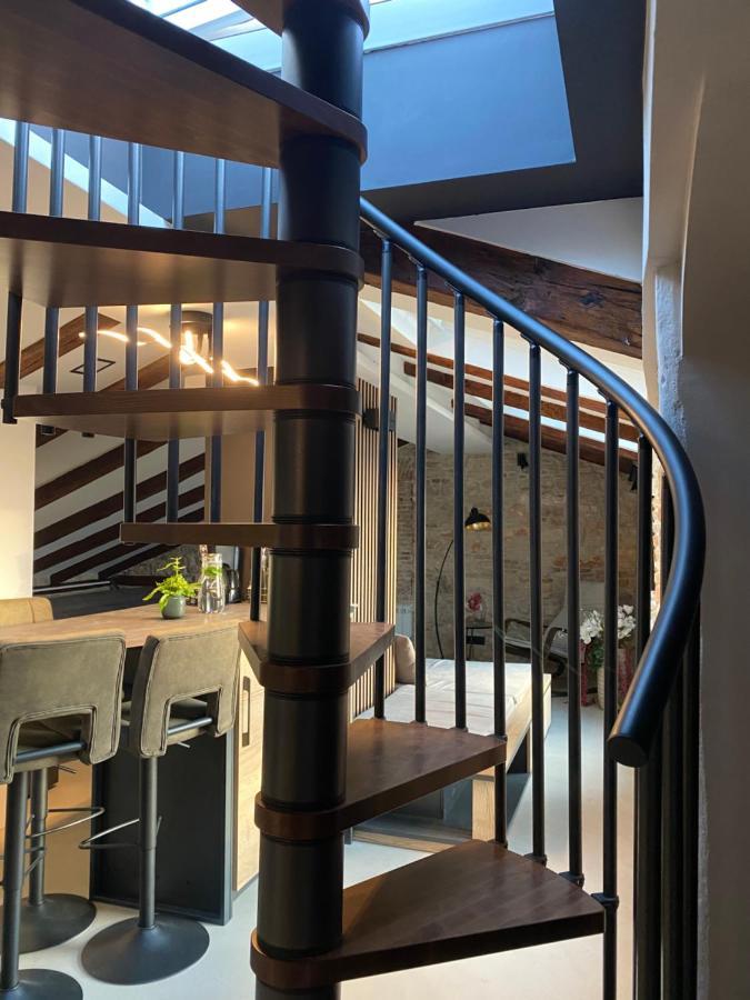 Castropola Views With Private Parking Apartment Exterior photo